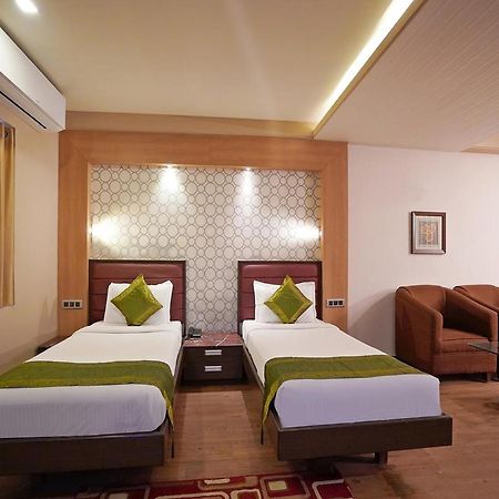 Gold Coast Beach Resort Puri Bagian luar foto