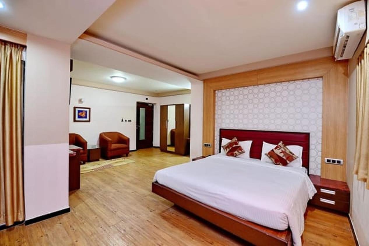 Gold Coast Beach Resort Puri Bagian luar foto